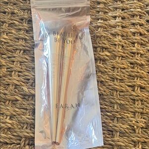 F.A.R.A.H. Rose Gold Makeup Brush Duo – New in Sealed Bag